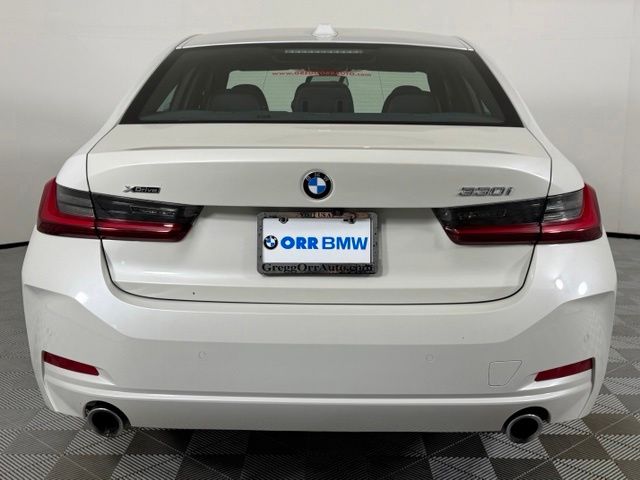 2024 BMW 3 Series 330i - Photo 9