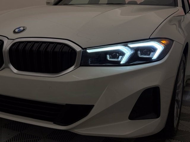 2024 BMW 3 Series 330i - Photo 6