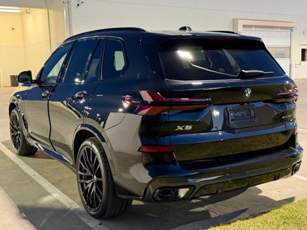 New 2026 BMW X5 xDrive40i SUV