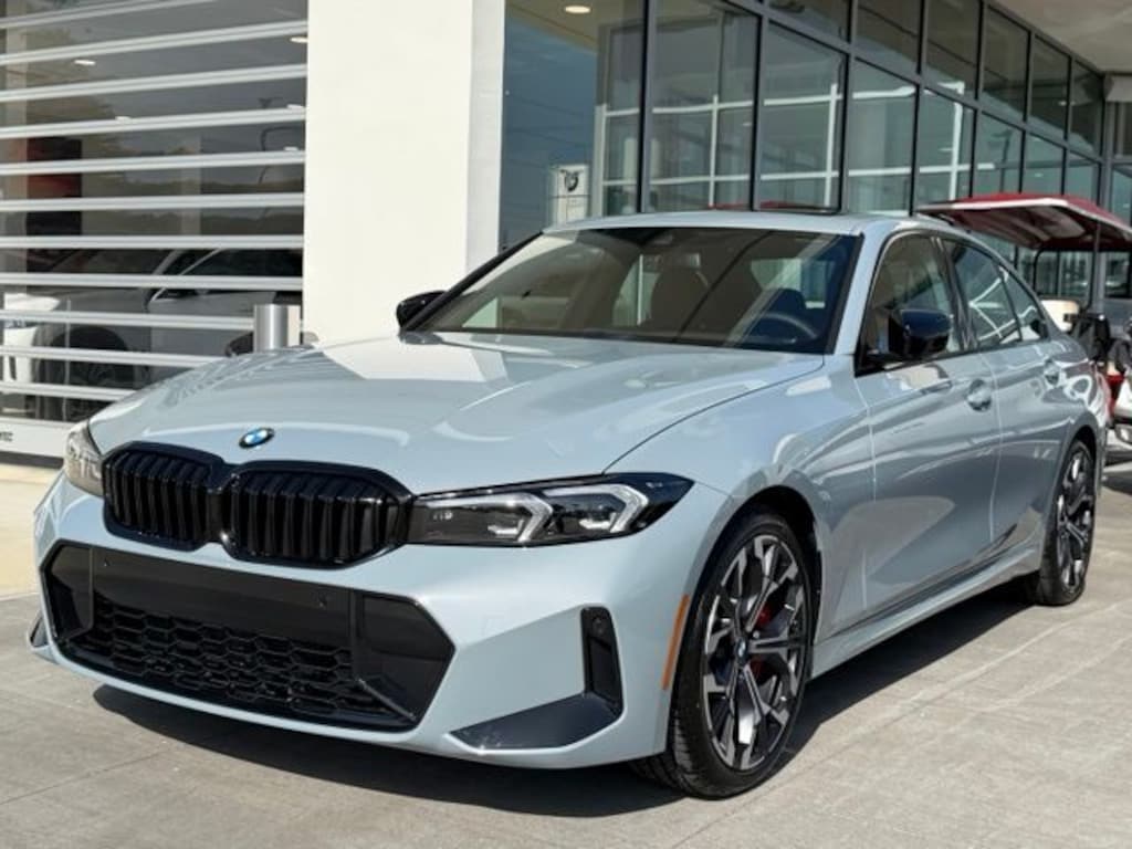 New 2026 BMW 330i Sedan