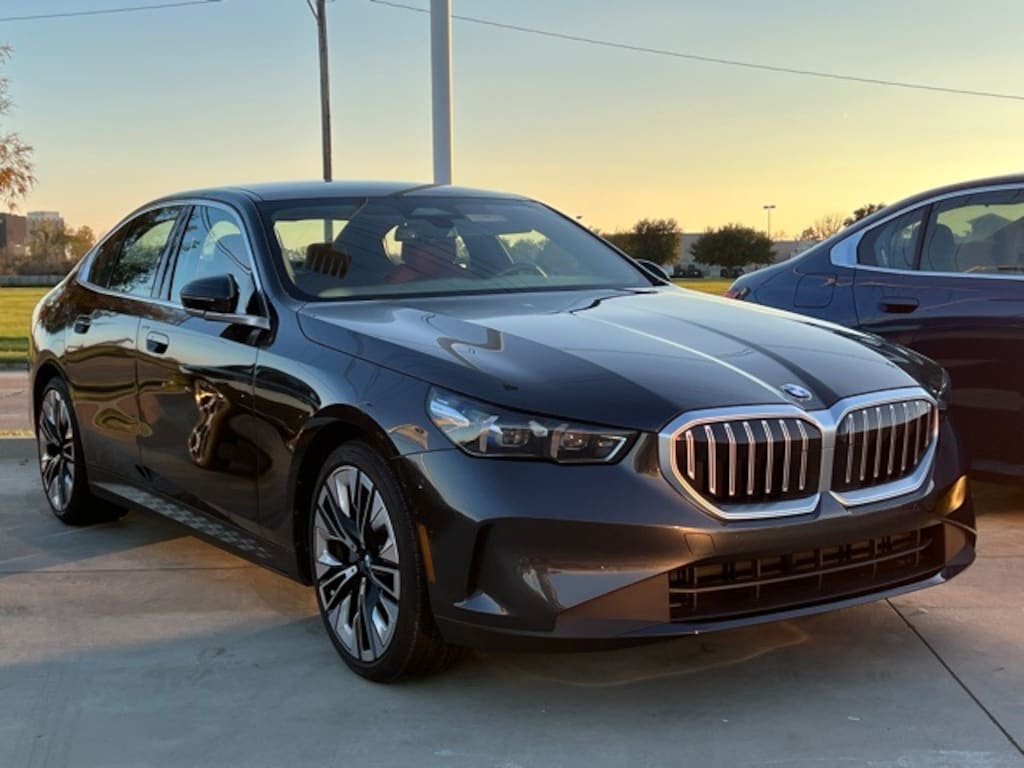 Certified 2025 BMW 530i Sedan