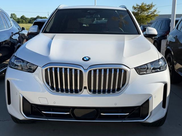 2026 BMW X5 sDrive40i's photo