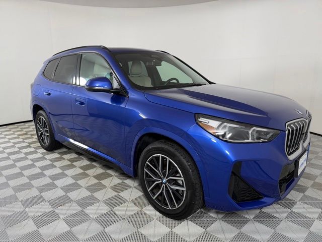 2025 BMW X1 xDrive28i's photo