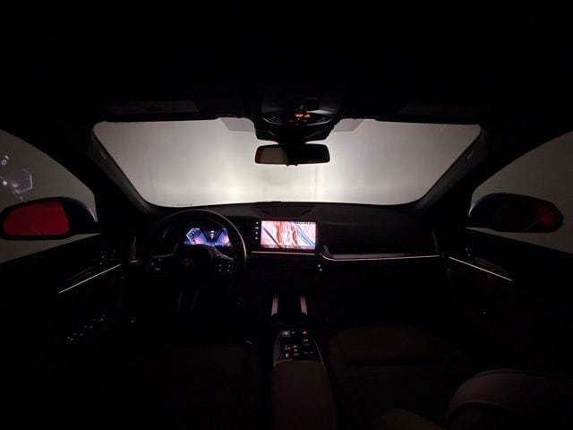 2025 BMW X1 28i - Photo 25