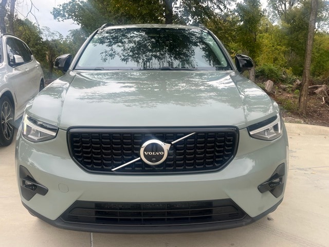 2023 Volvo XC40 Plus