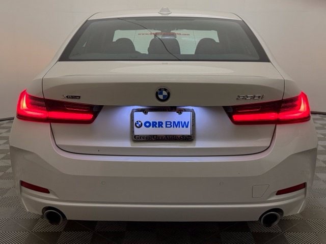 2024 BMW 3 Series 330i - Photo 11