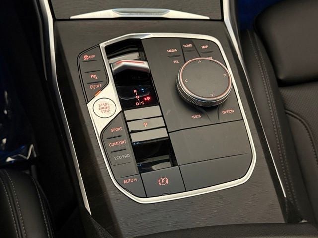 2024 BMW 3 Series 330i - Photo 33