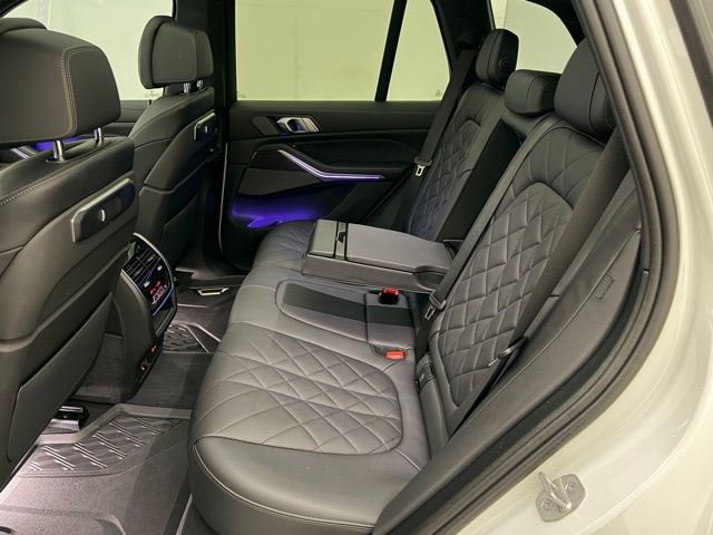 2025 BMW X5 M60i - Photo 22