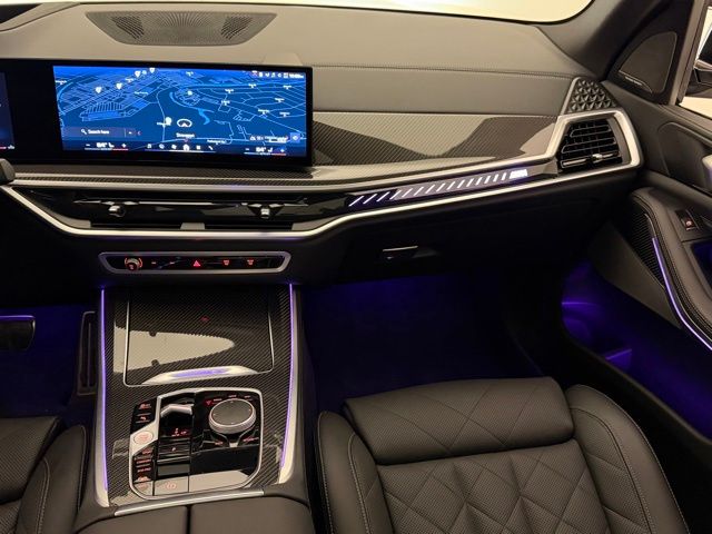 2025 BMW X5 M60i - Photo 30