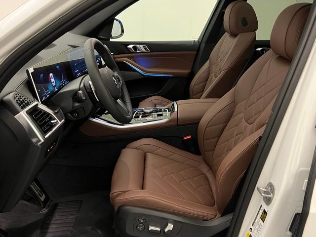 2026 BMW X5 50e - Photo 16