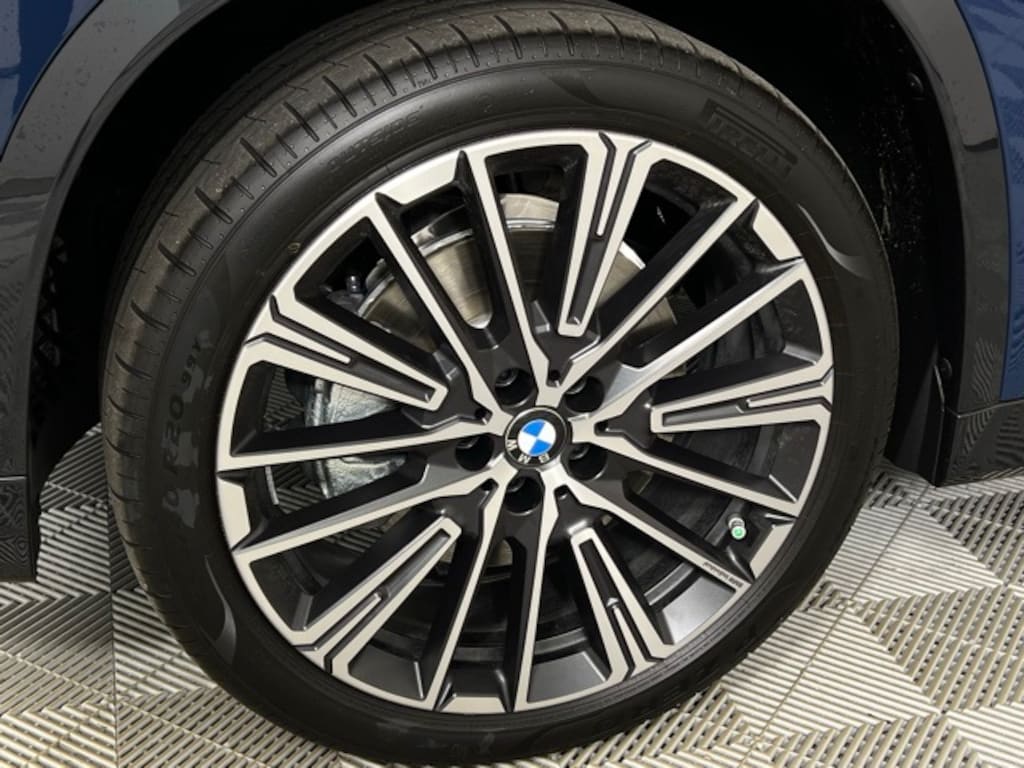 New 2026 BMW X1 xDrive28i SUV