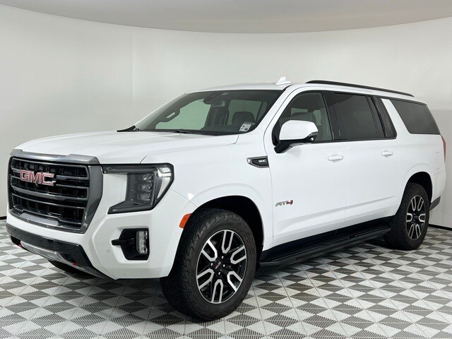 2021 Gmc Yukon XL AT4 photo 2