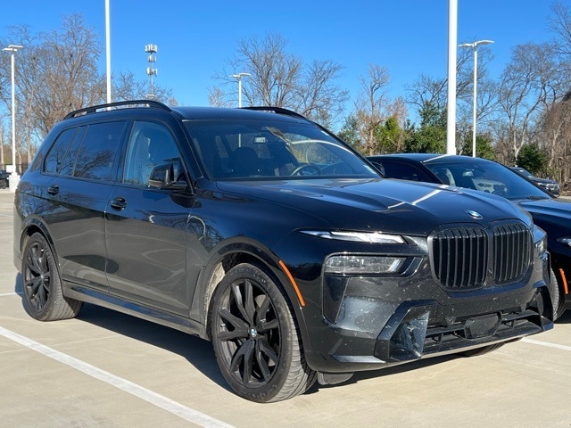 2024 BMW X7 40i's photo