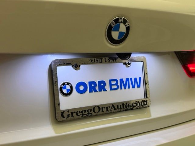 2024 BMW 3 Series 330i - Photo 13