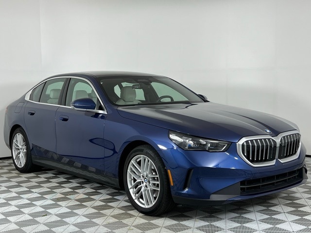 2025 BMW 5 Series 530i's photo