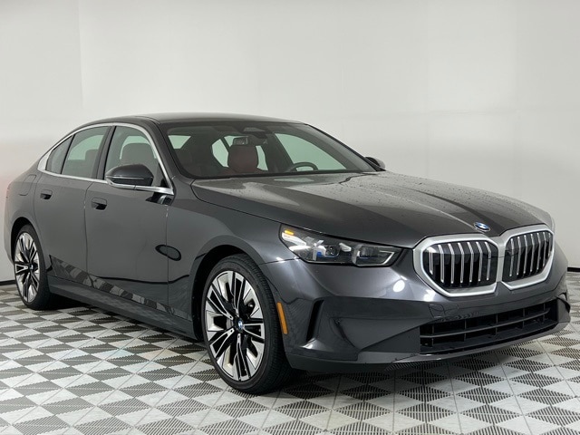 2025 BMW 5 Series 530i's photo