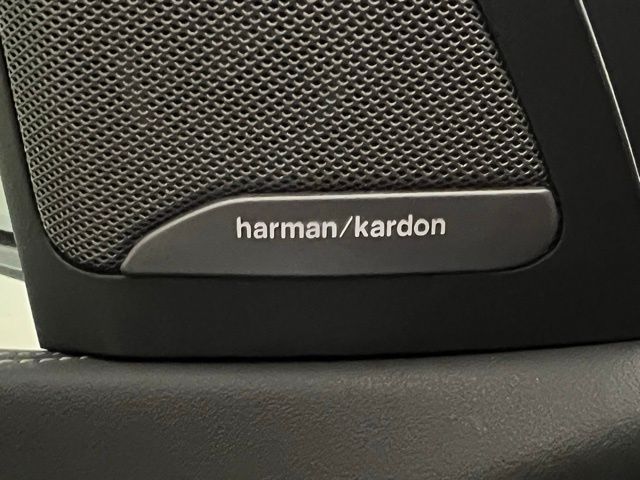 2026 BMW X5 50e - Photo 18