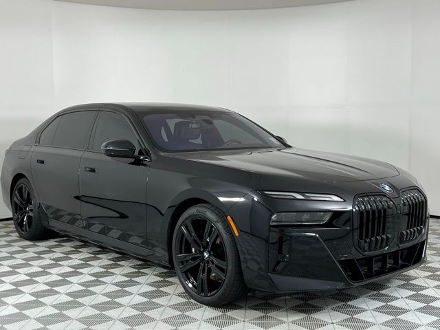 2023 BMW 760i Sedan 