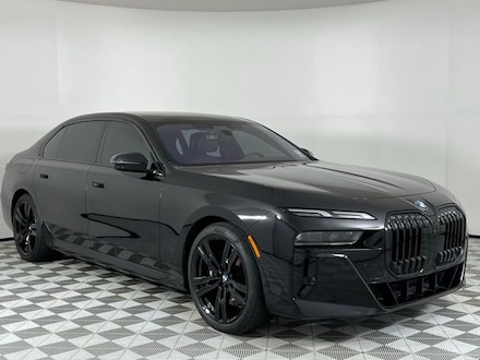 2023 BMW 760i xDrive Sedan