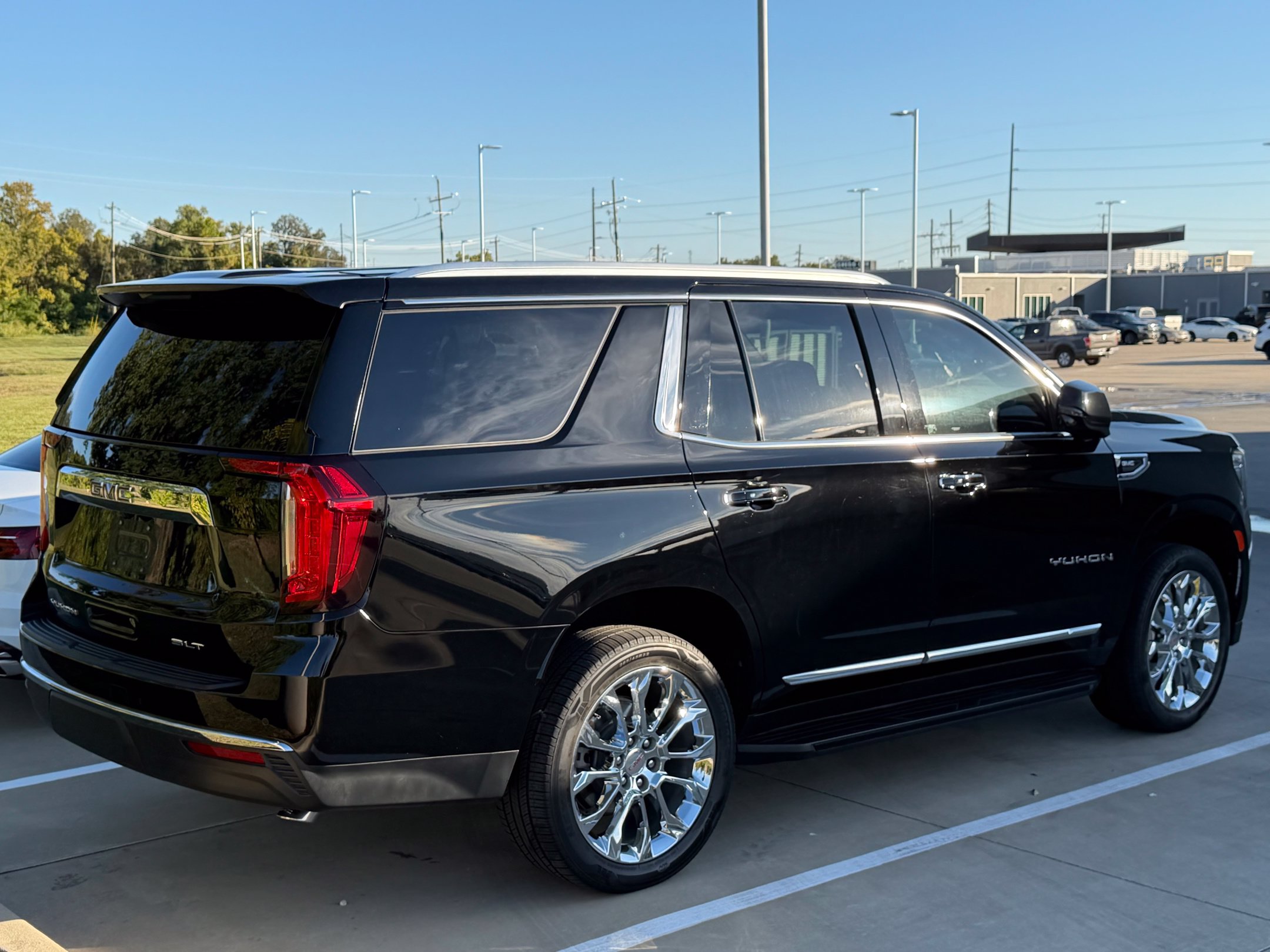 Used 2022 GMC Yukon SLT SUV