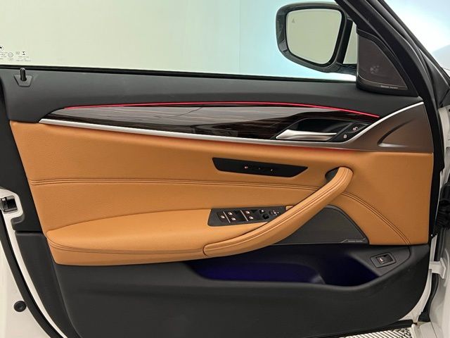 2023 BMW 5 Series 540i - Photo 15