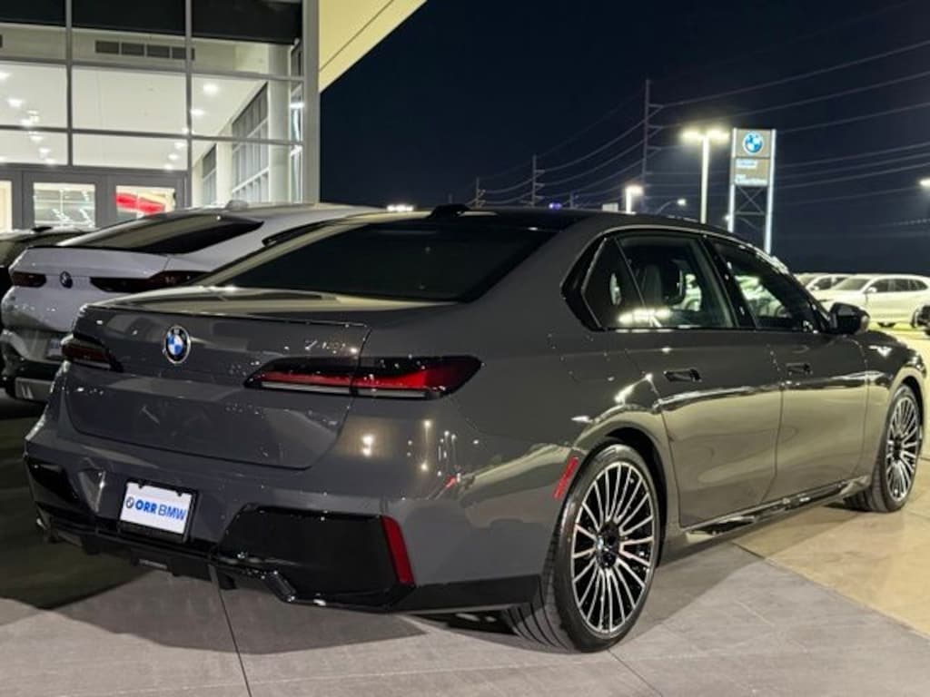 New 2026 BMW 740i Sedan