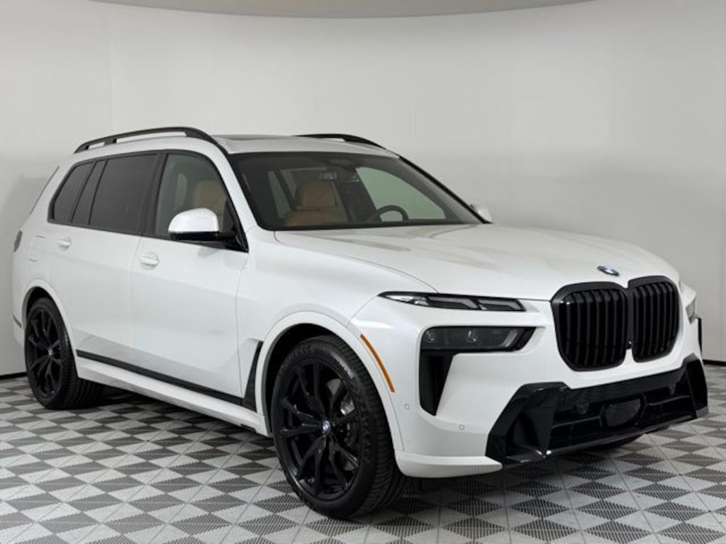 New 2026 BMW X7 xDrive40i SUV