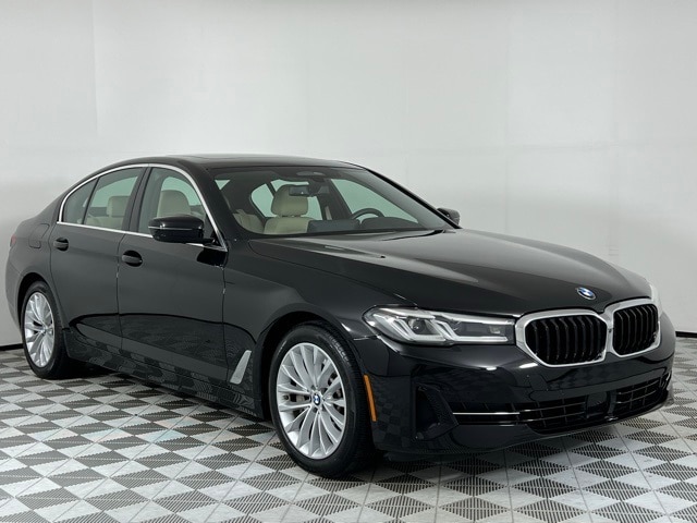 2021 BMW 5 Series 530i's photo