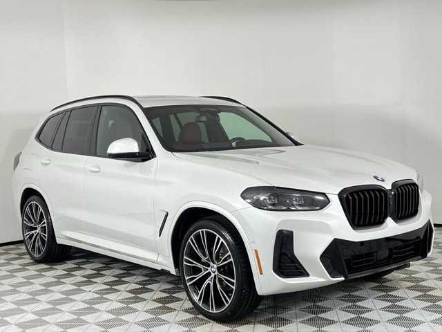 2023 BMW X3 30i's photo