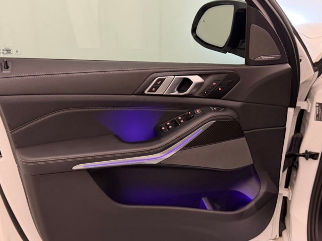 2025 BMW X5 M60i - Photo 19