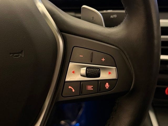 2024 BMW 3 Series 330i - Photo 40