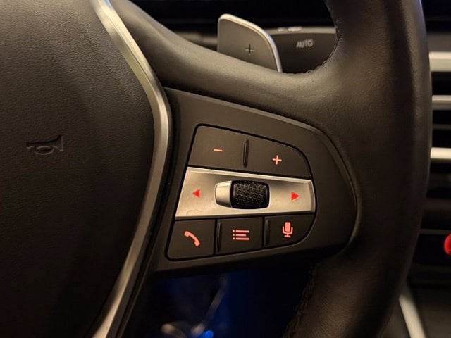 2024 BMW 3 Series 330i - Photo 39