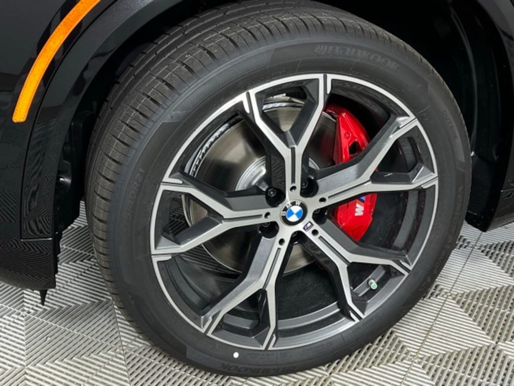 New 2026 BMW X5 sDrive40i SUV