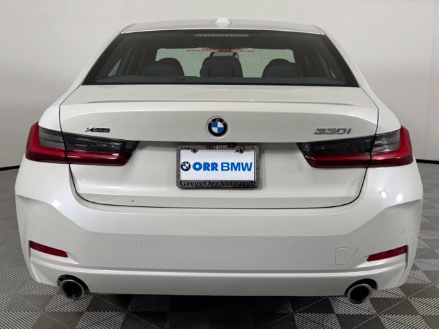 2024 BMW 3 Series 330i - Photo 9