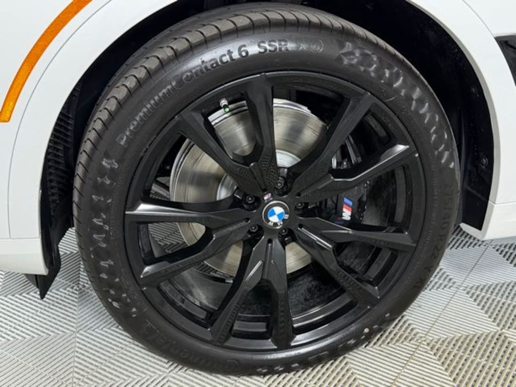 New 2026 BMW X7 xDrive40i SUV