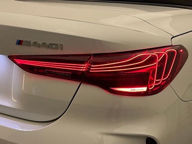 2026 BMW 4 Series M440i - Photo 14