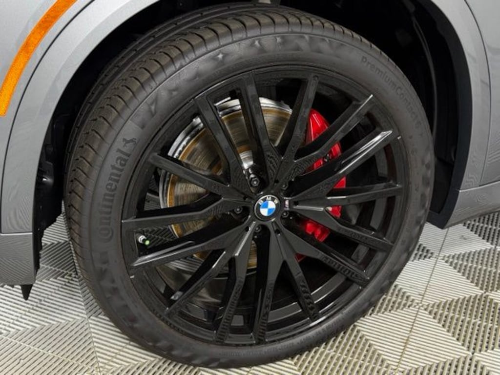 New 2026 BMW X5 sDrive40i SUV