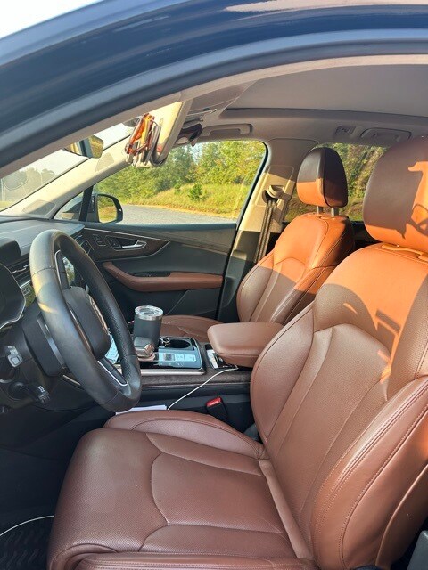 2023 Audi Q7 55 Premium photo 2