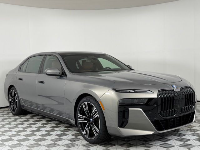 2026 BMW 7 Series 760i xDrive Sedan's photo