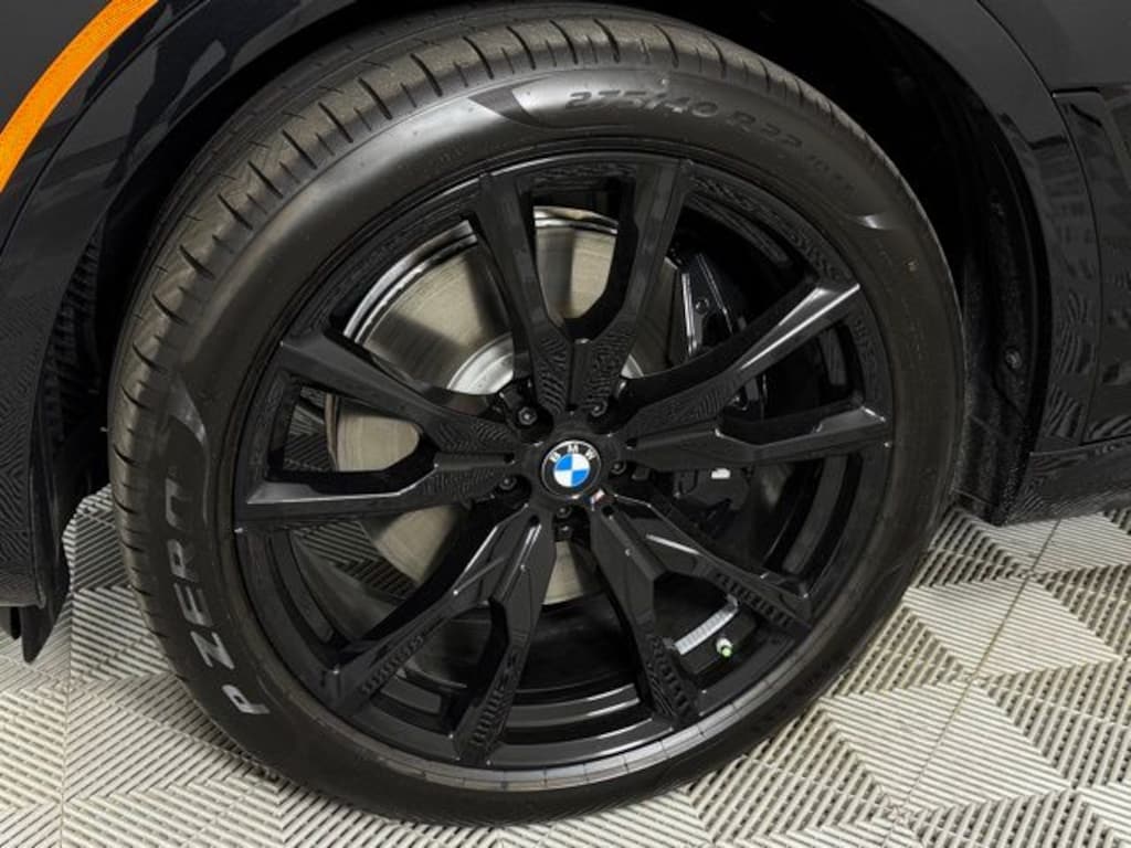 New 2027 BMW X7 xDrive40i SUV
