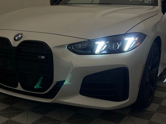 2026 BMW 4 Series M440i - Photo 6