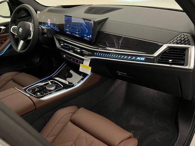 2026 BMW X5 50e - Photo 22