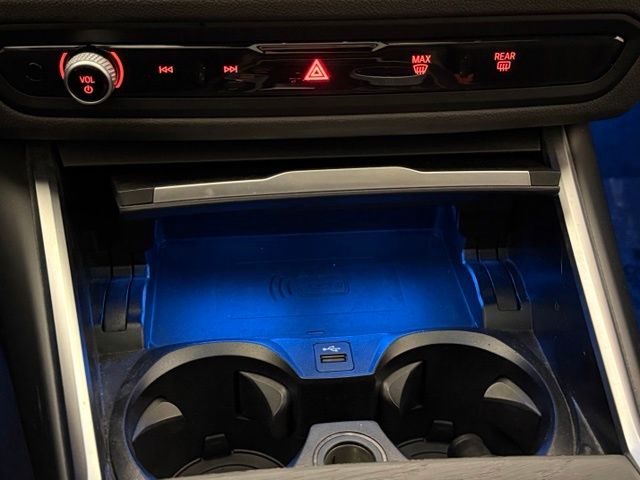 2024 BMW 3 Series 330i - Photo 35