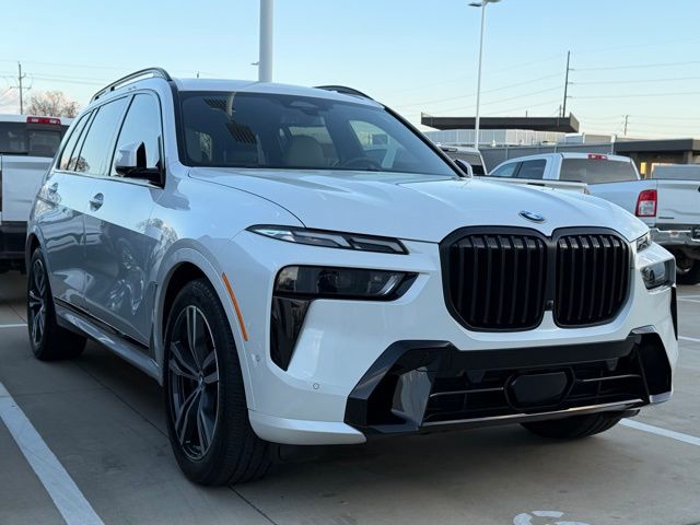 2023 BMW X7 SUV 