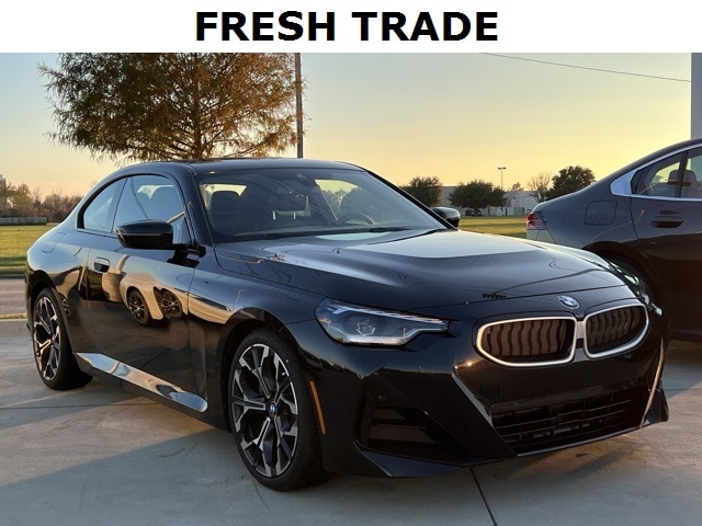 2025 BMW 2 Series 230i's photo