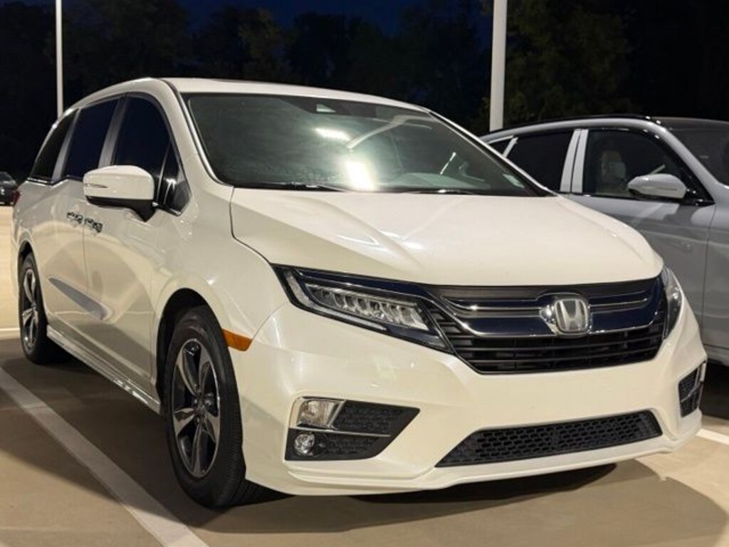 Used 2018 Honda Odyssey Touring Van