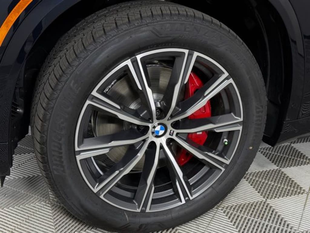 New 2026 BMW X5 sDrive40i SUV