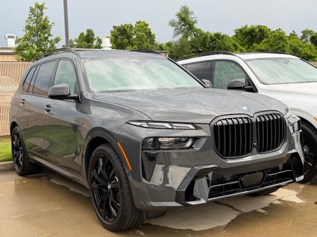 2027 BMW X7 xDrive40i's photo