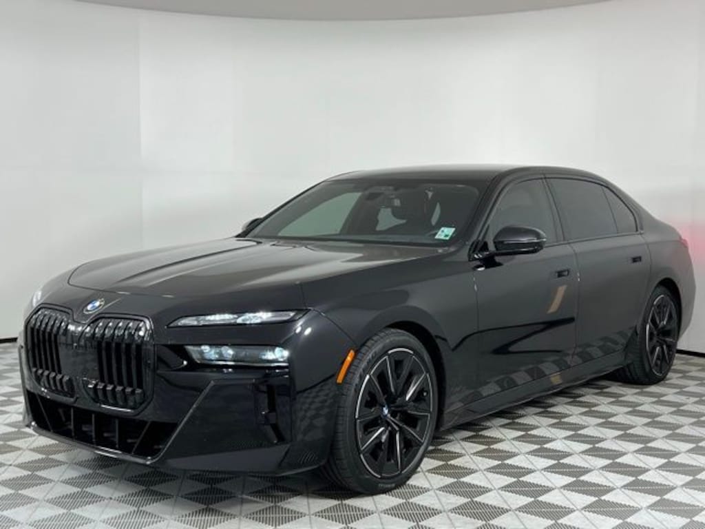 Certified 2023 BMW 760i xDrive Sedan