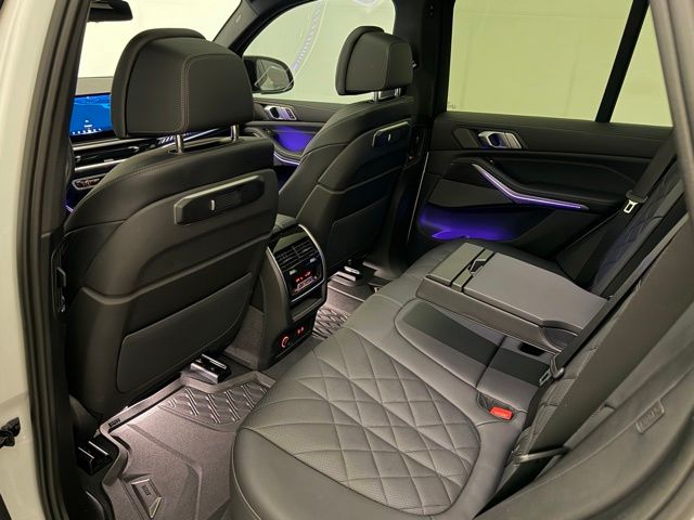2025 BMW X5 M60i - Photo 23